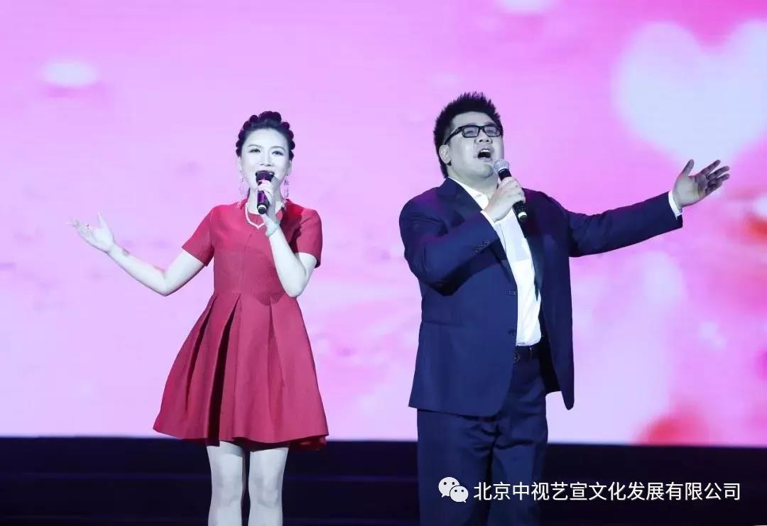 紅梅贊--2018人民藝術(shù)家閻肅經(jīng)典作品音樂會在京舉行-6