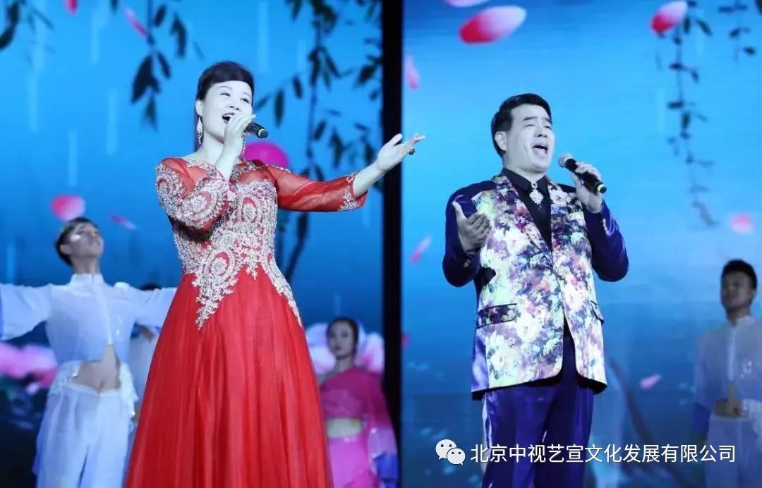 紅梅贊--2018人民藝術(shù)家閻肅經(jīng)典作品音樂會在京舉行-9