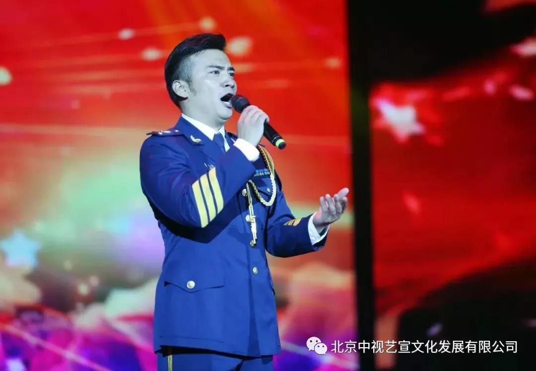 紅梅贊--2018人民藝術(shù)家閻肅經(jīng)典作品音樂會在京舉行-12