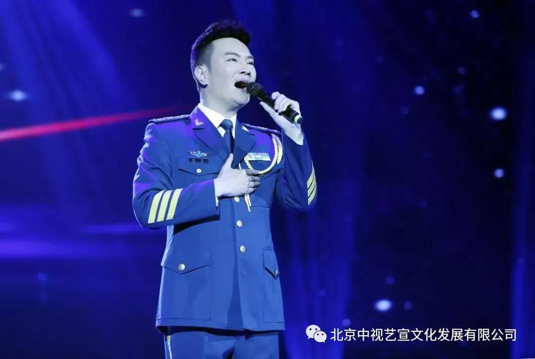 紅梅贊--2018人民藝術(shù)家閻肅經(jīng)典作品音樂會在京舉行-15