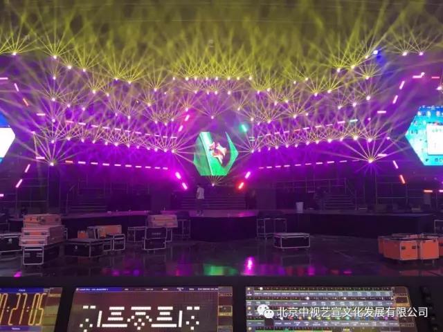《挑戰(zhàn)者聯(lián)盟》第三季收官演唱會(huì)在呼和浩特圓滿錄制-9